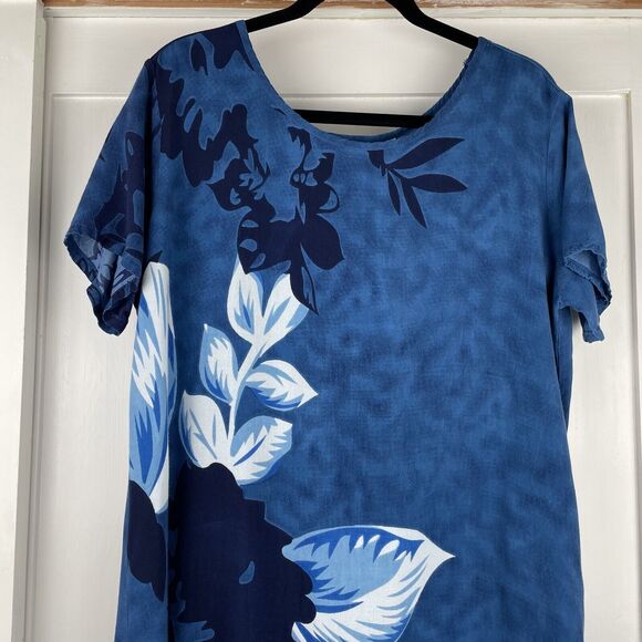 National Since 1952 Hawaiian Dress Women’s Petit Large Blue White Floral Pattern - Picture 12 of 13